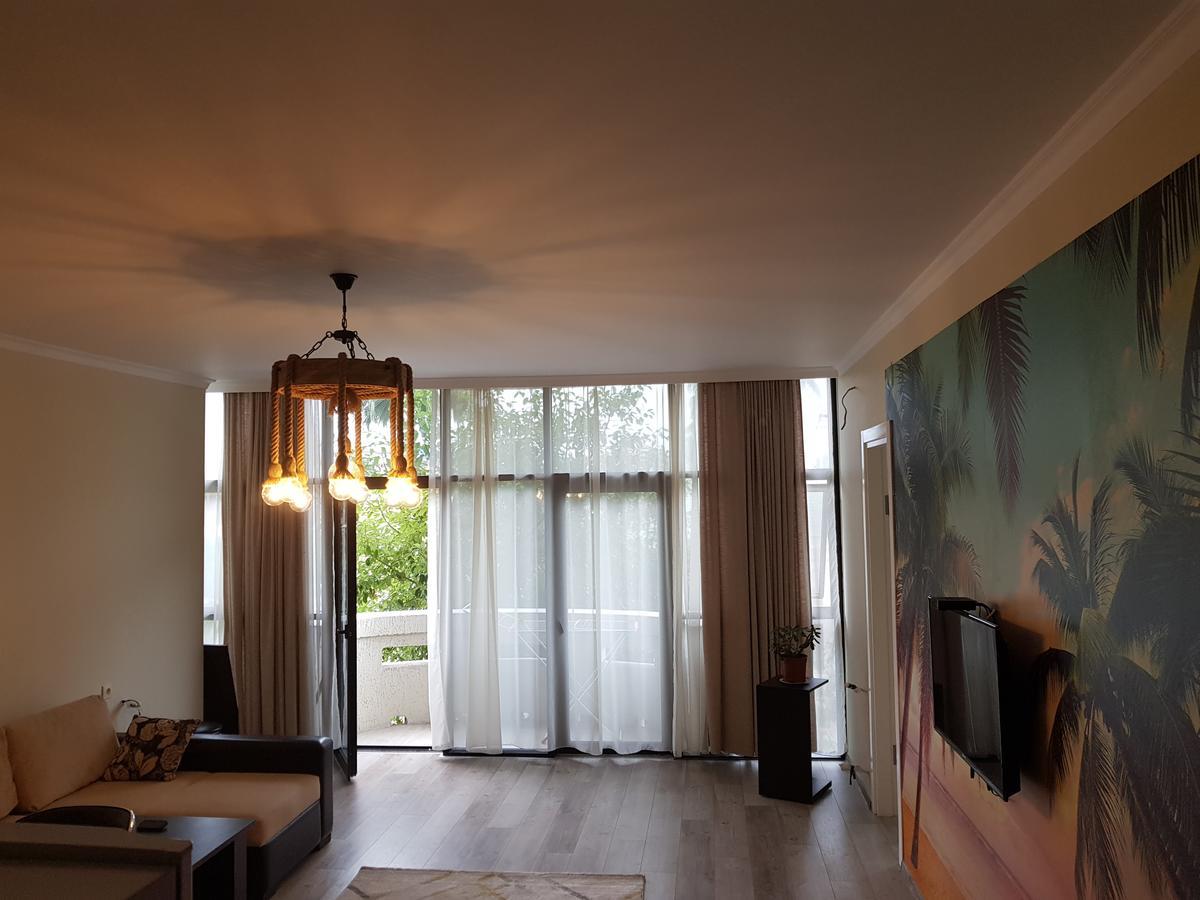 Apartments Cira 01 巴统 外观 照片