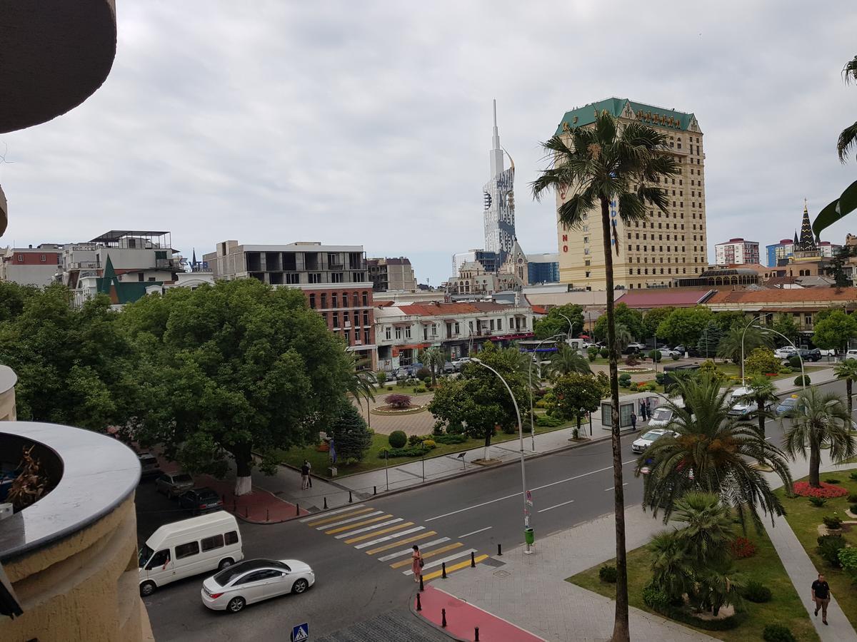 Apartments Cira 01 巴统 外观 照片